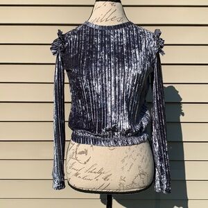 COTTON EMPORIUM crushed velvet pleated top